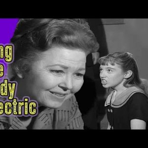 GRANDMA ROBOT -- 2 Minute Twilight Zone Restoration Project -- Season 3 -- I Sing The Body Electric - YouTube