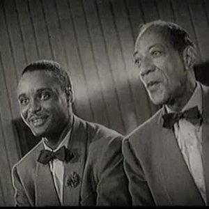 SWING+ACAPELLA+VOCAL+BALLADE: The Mills Brothers - Lazy River (US 1943)