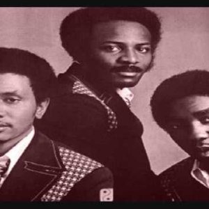 The O'Jays - Back Stabbers - YouTube