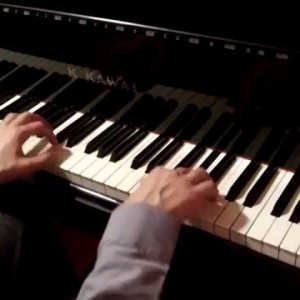 Schubert - Minuet (from 20 Minuets D. 41, No. 8) - YouTube