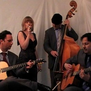 SWING+CHANSON: Jonny Hepbir Quartet & Sarah Oschlag - Ménilmontant (UK 2012)