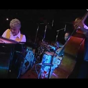 Monty Alexander - Two Bass Hit - YouTube