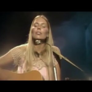 FOLK+POP: Joni Mitchell - Big Yellow Taxi +  Both Sides Now (BBC 1969)